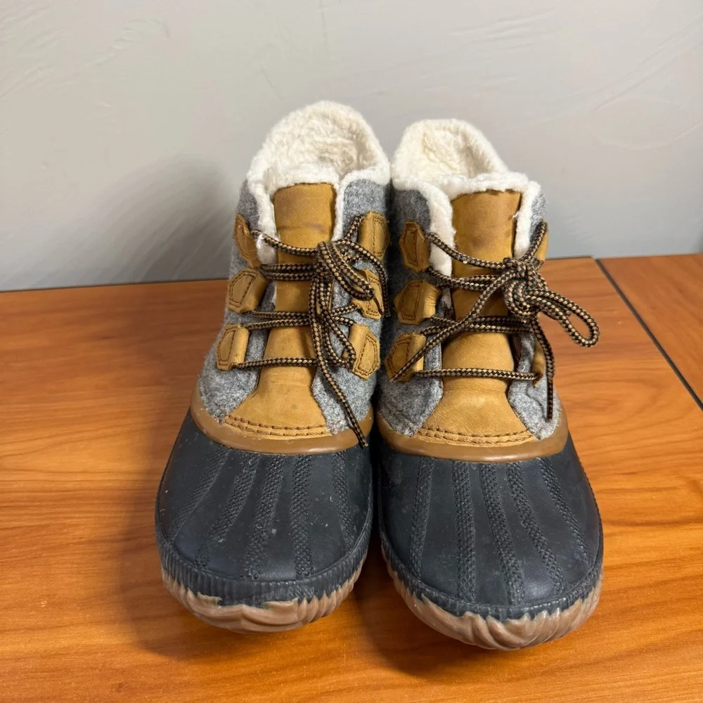 Sorel Out N About Plus Boot‎ Snow Winter Lace Up Waterproof Quarry Grey Tan Duck